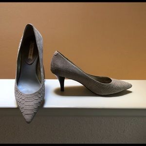 Banana Republic pumps